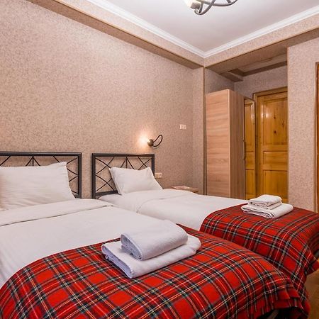 Hotel At Gomi 19 Tbilisi Bagian luar foto
