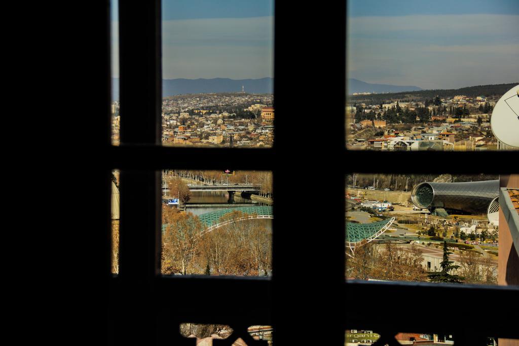 Hotel At Gomi 19 Tbilisi Bagian luar foto