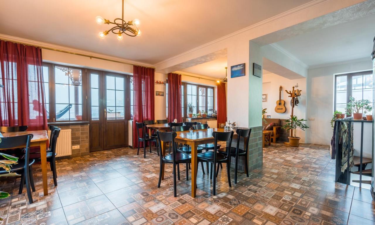 Hotel At Gomi 19 Tbilisi Bagian luar foto