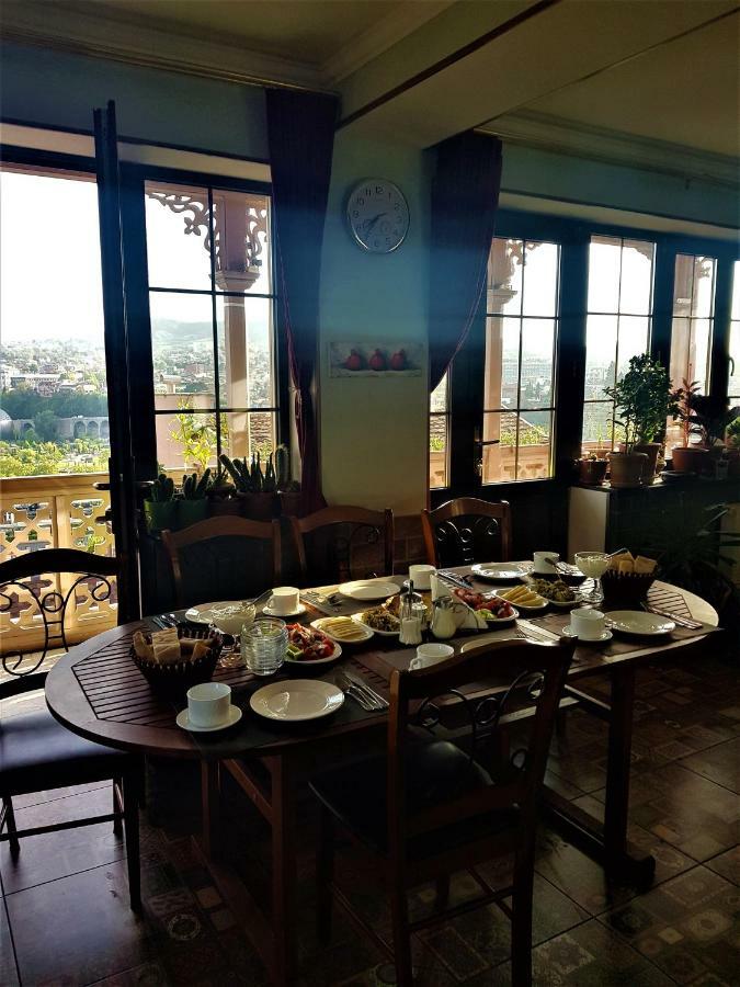Hotel At Gomi 19 Tbilisi Bagian luar foto